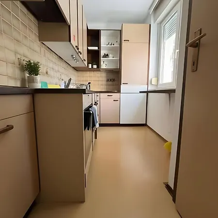 Gruen Und Ruhig Apartament Graz